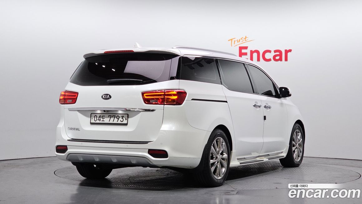 Kia Canival 2019