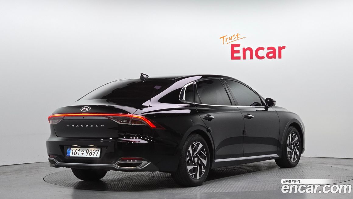 Hyundai Grandeur 2021