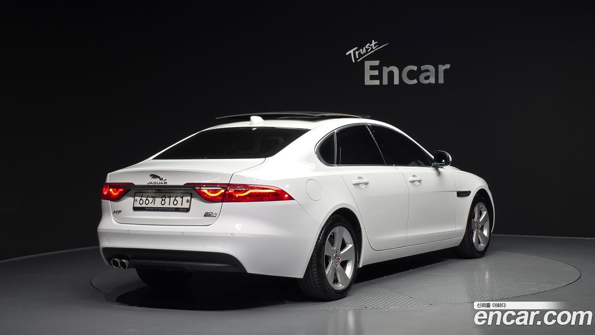Jaguar XF 2018