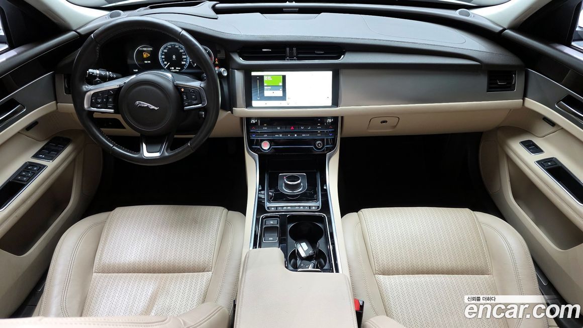 Jaguar XF 2018