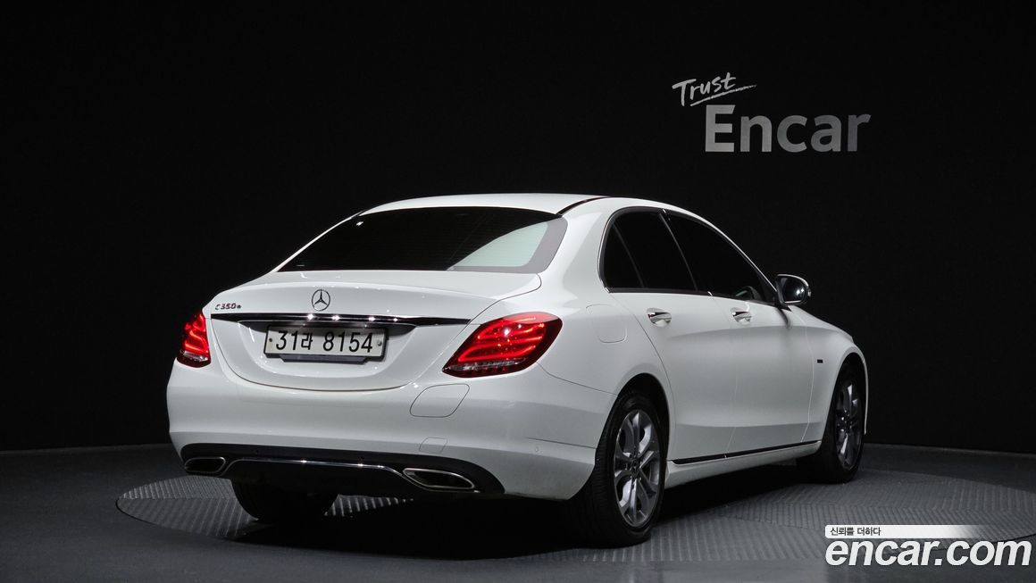 Mercedes-Benz C-Class 2018