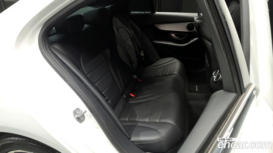 Mercedes-Benz C-Class 2018