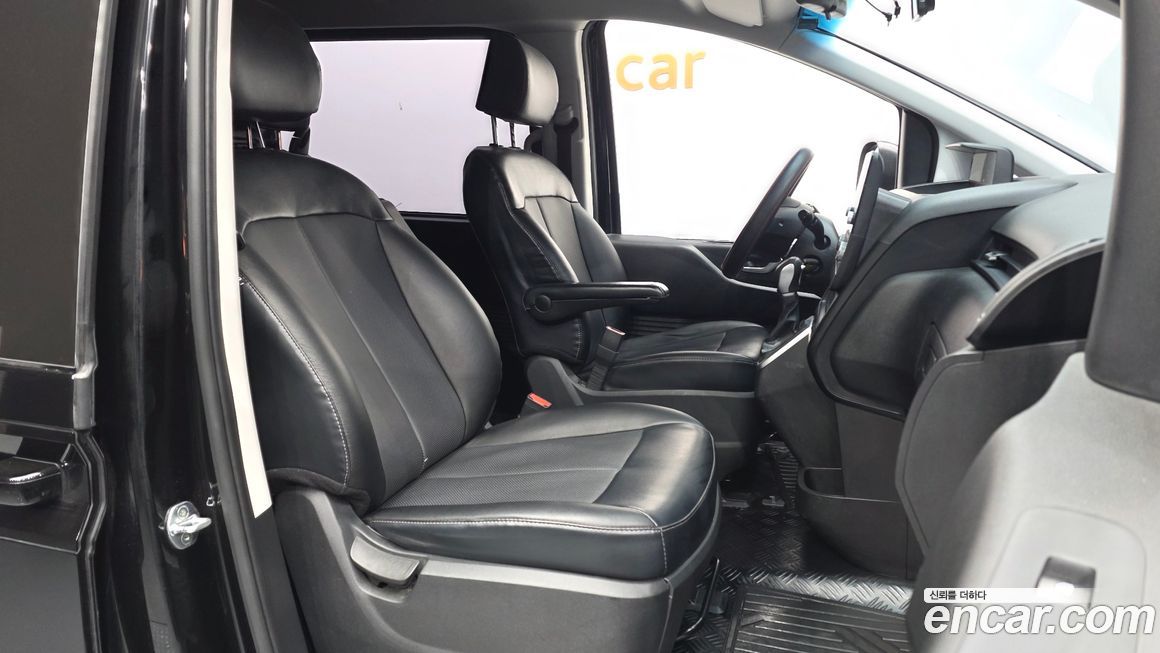 Hyundai Staria 2022