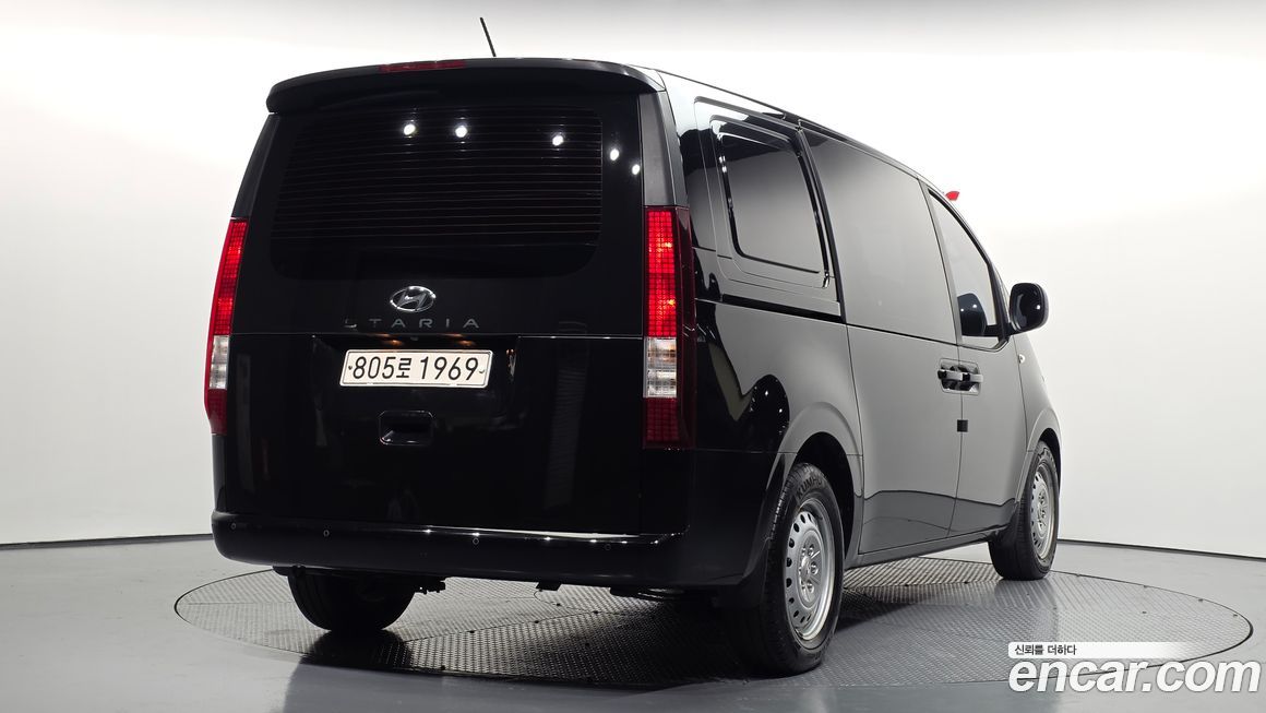 Hyundai Staria 2022