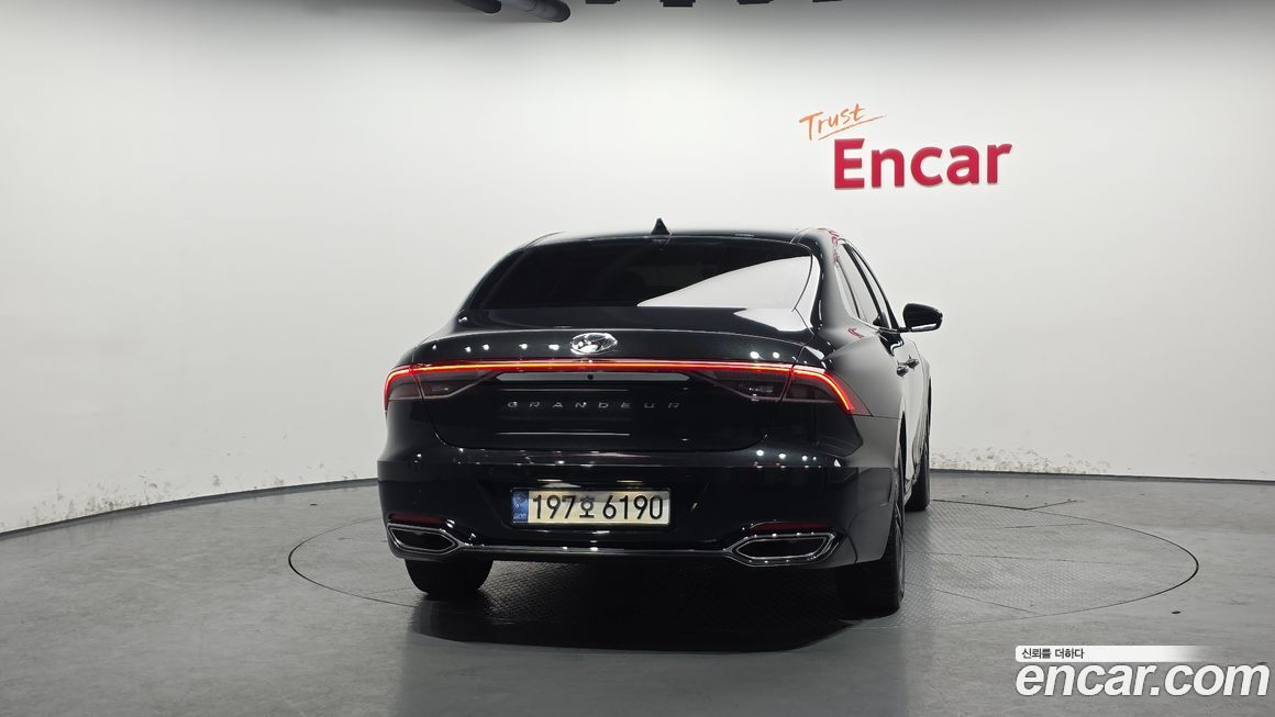 Hyundai Grandeur 2022