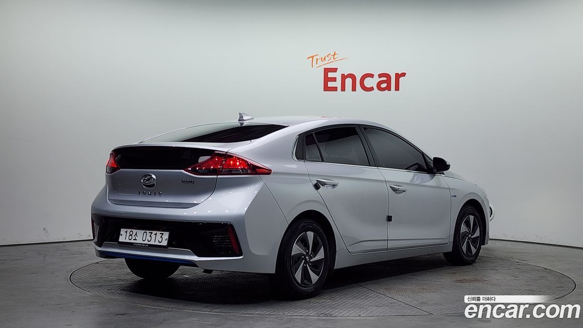 Hyundai Ioniq 2016