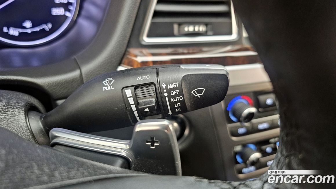 Hyundai Genesis 2014