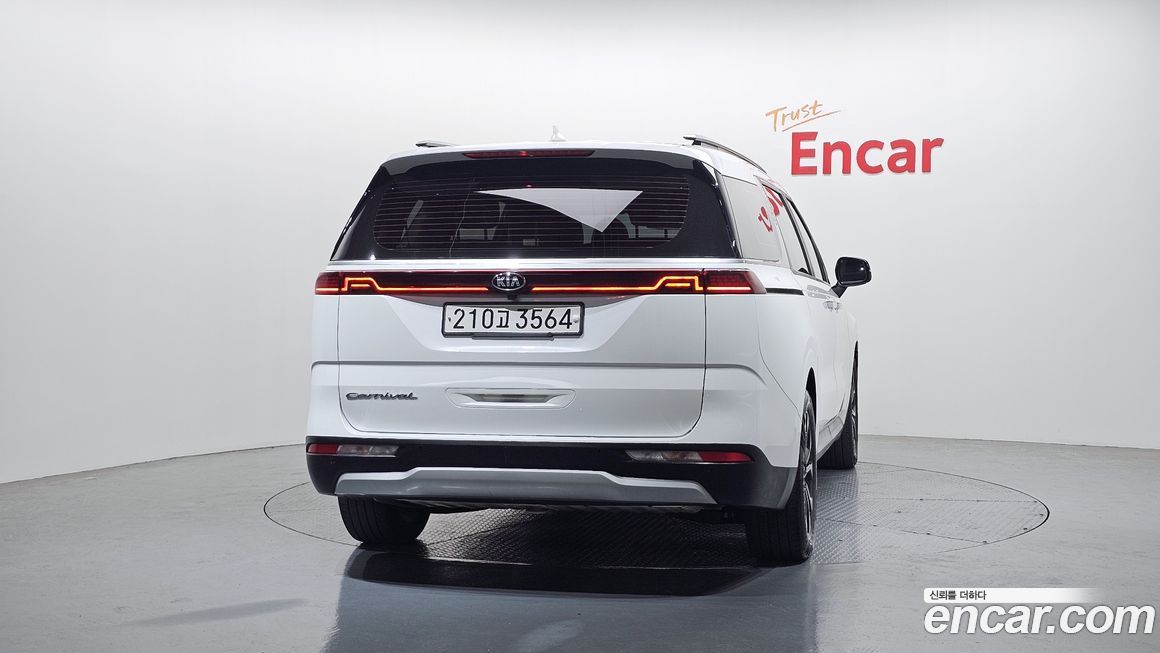 Kia Canival 2021