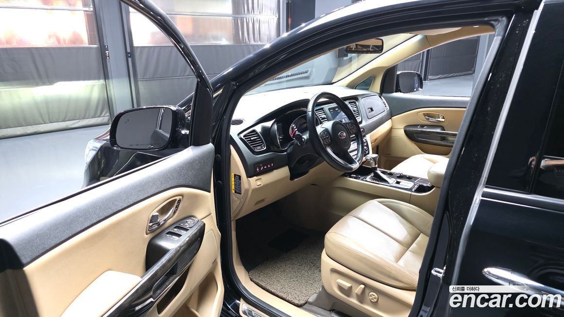 Kia Canival 2019