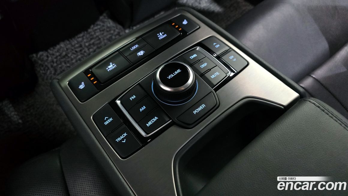 Hyundai Genesis 2015