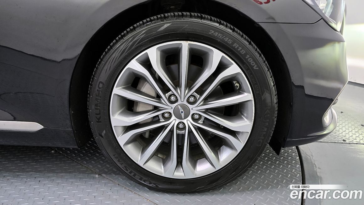 Hyundai Genesis 2015