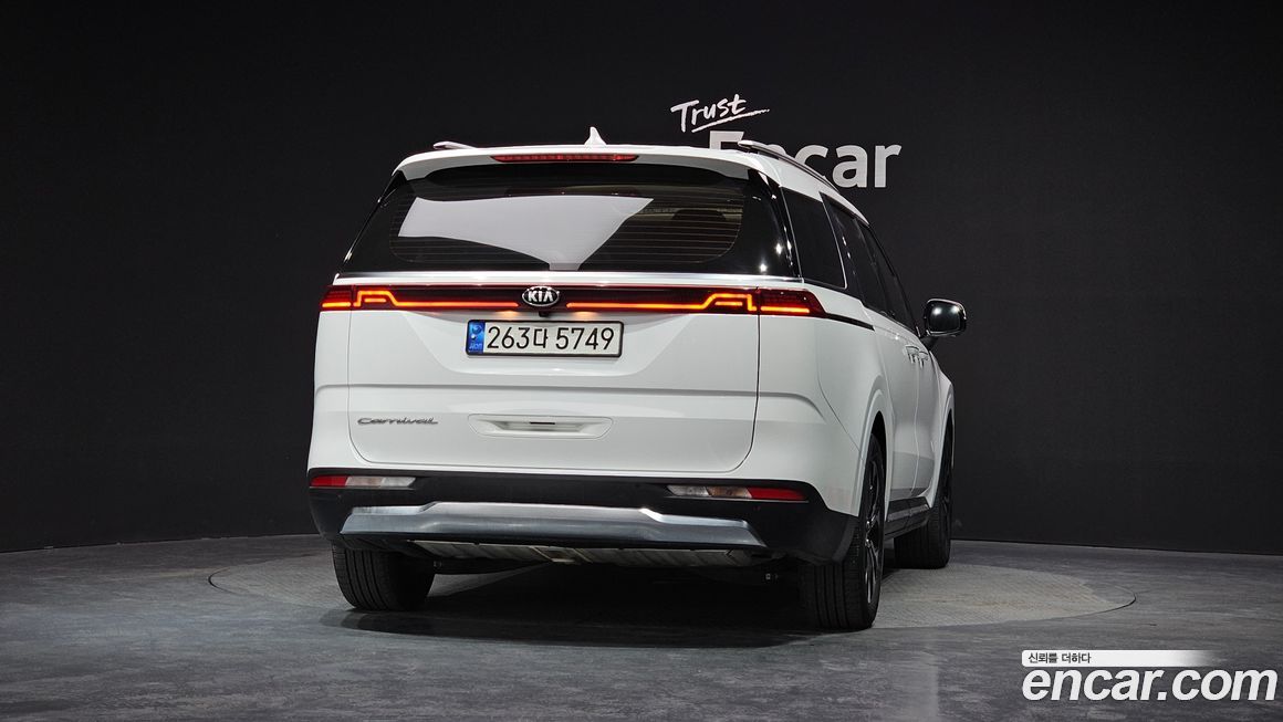 Kia Canival 2021