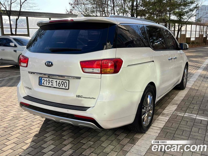 Kia Canival 2018