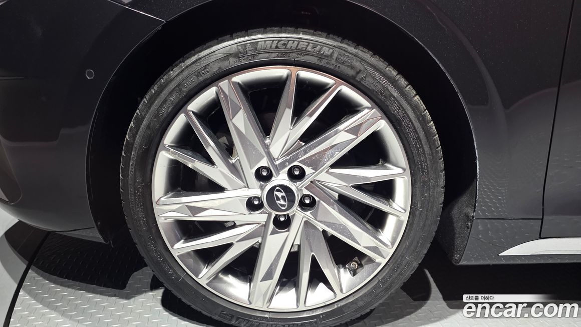 Hyundai Grandeur 2020