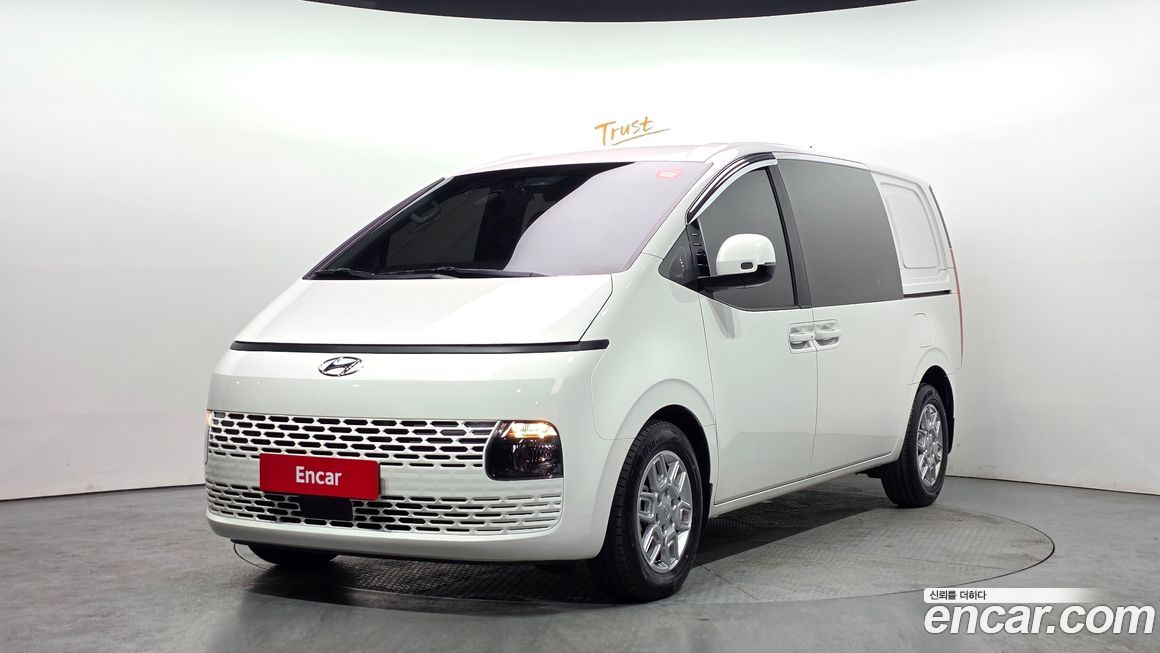 Hyundai Staria 2022