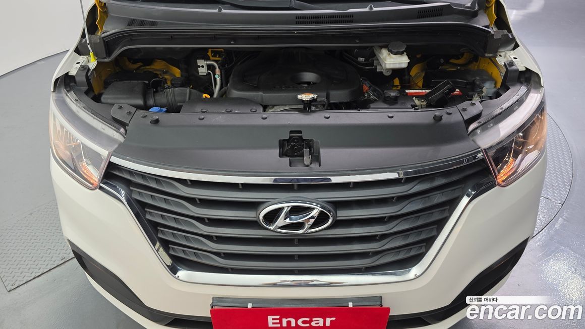 Hyundai Starex 2019