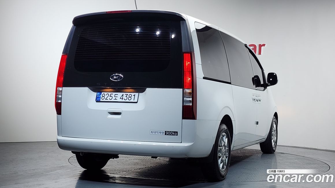 Hyundai Staria 2024