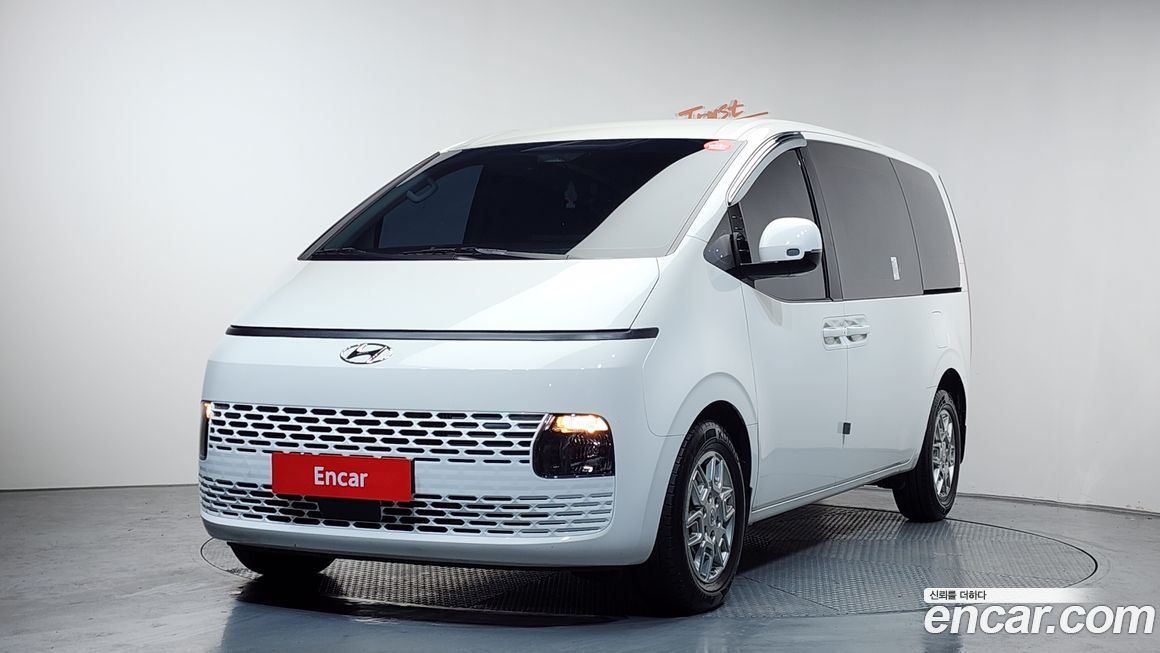 Hyundai Staria 2024
