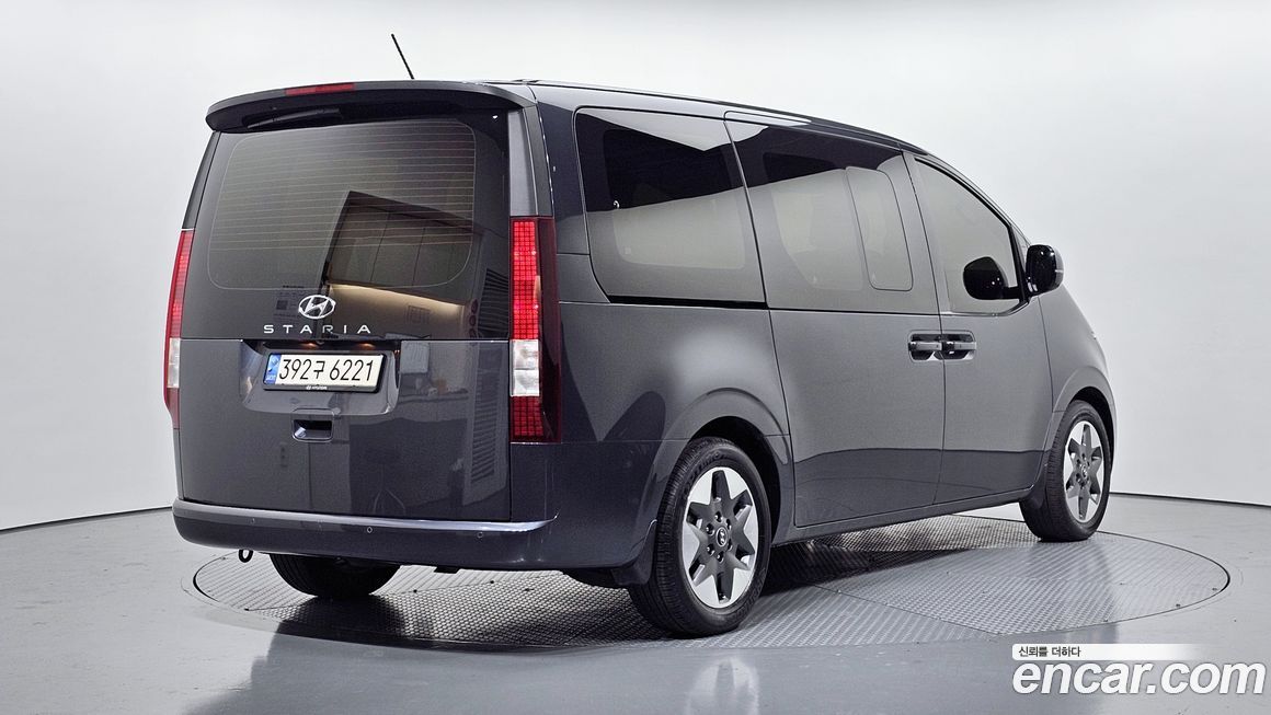 Hyundai Staria 2022