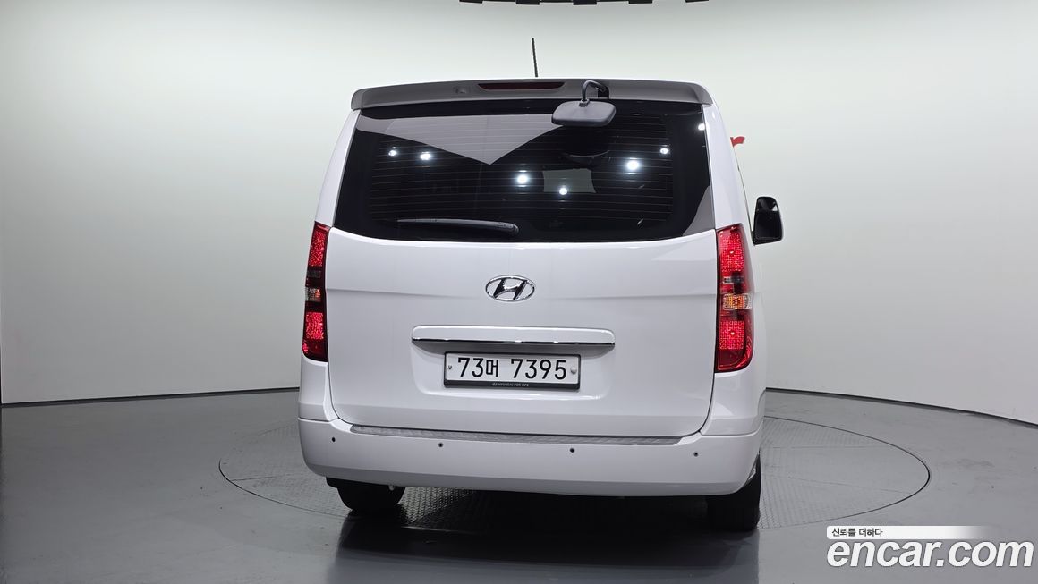 Hyundai Starex 2019