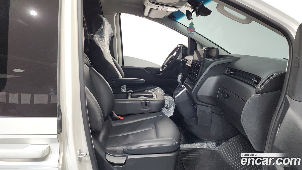 Hyundai Staria 2024