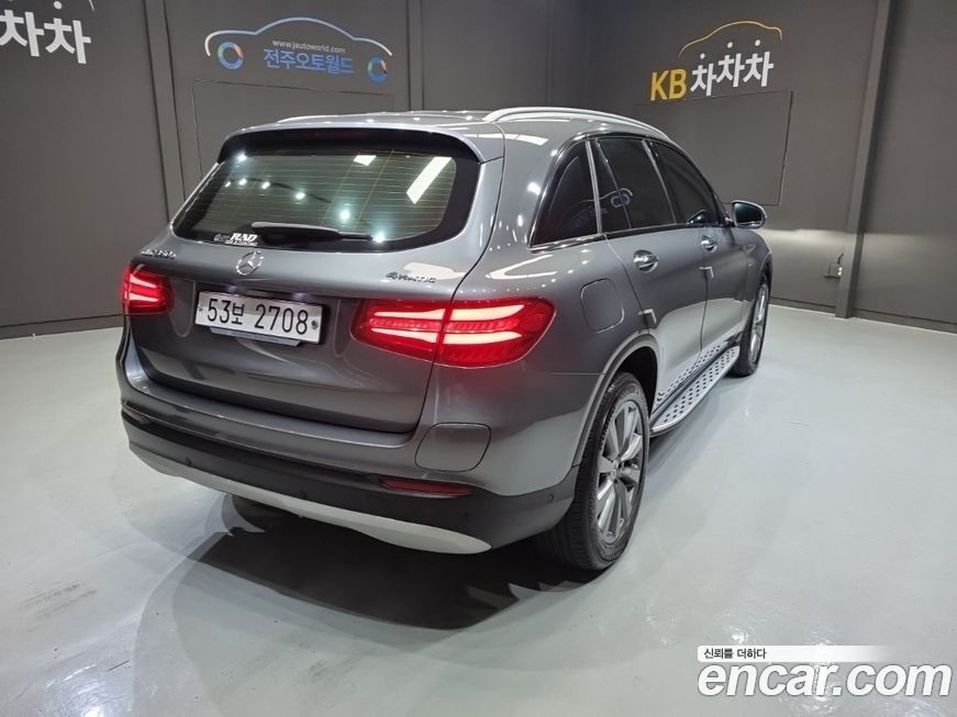 Mercedes-Benz GLC-Class 2019