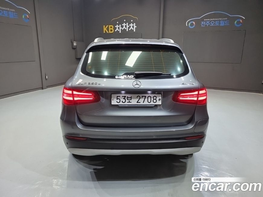 Mercedes-Benz GLC-Class 2019