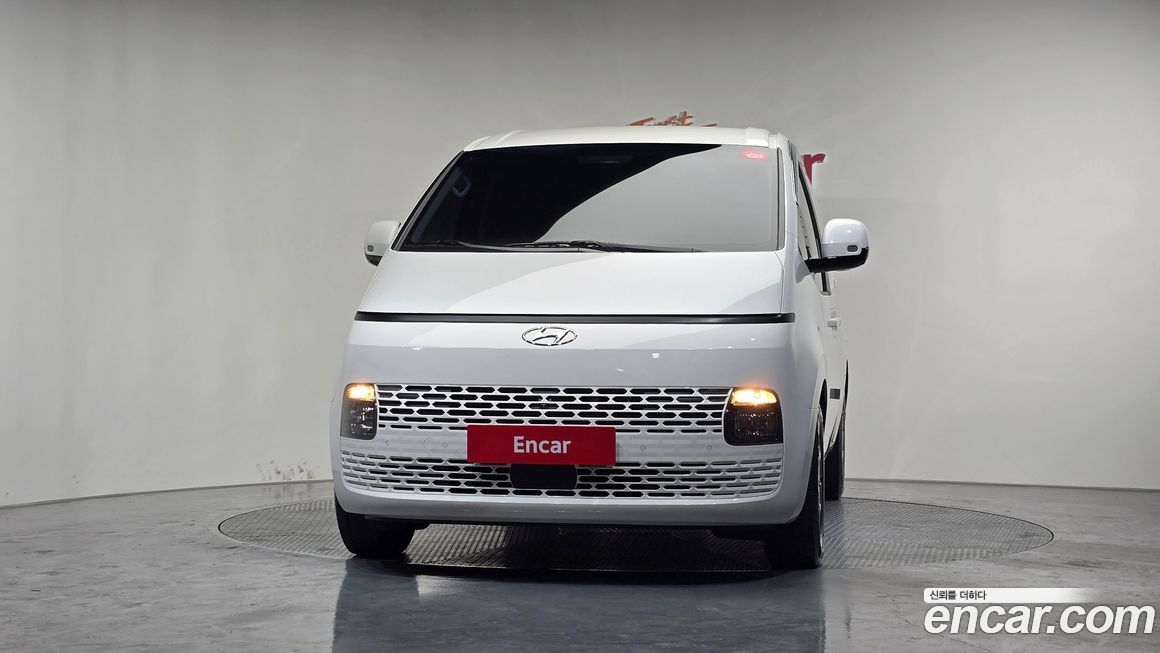 Hyundai Staria 2024