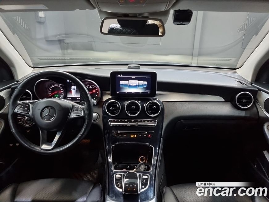 Mercedes-Benz GLC-Class 2019