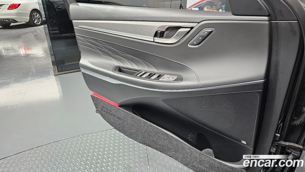 Hyundai Grandeur 2021