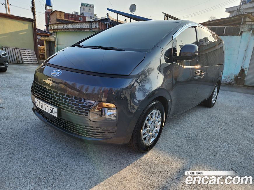 Hyundai Staria 2022