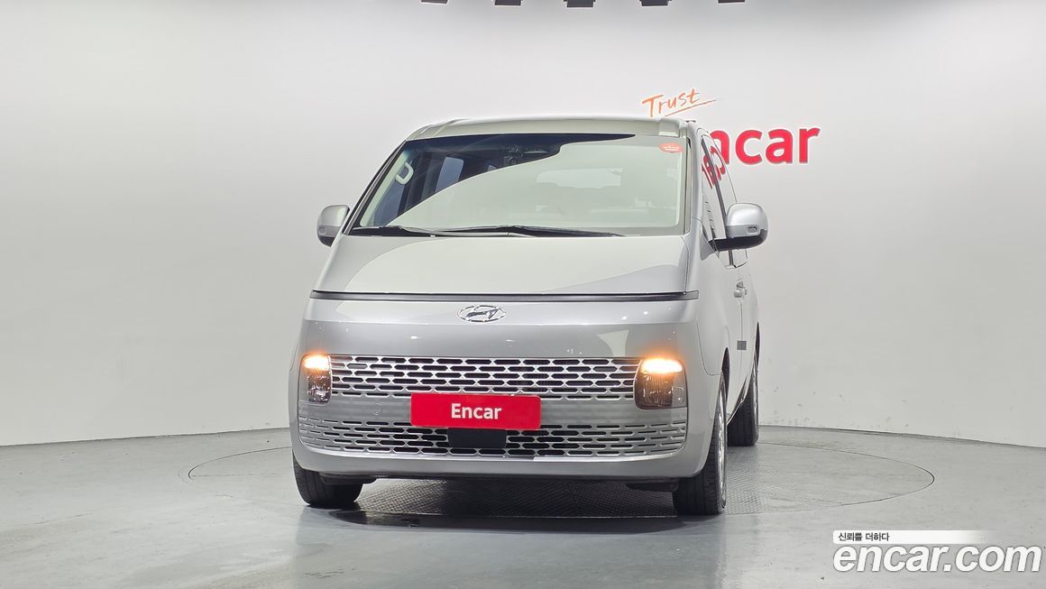 Hyundai Staria 2023