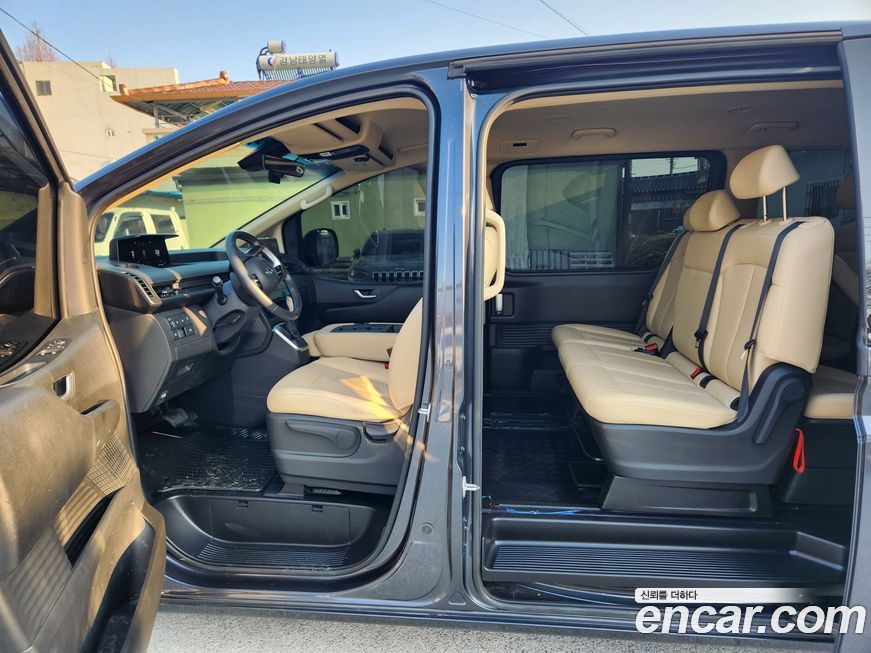 Hyundai Staria 2022
