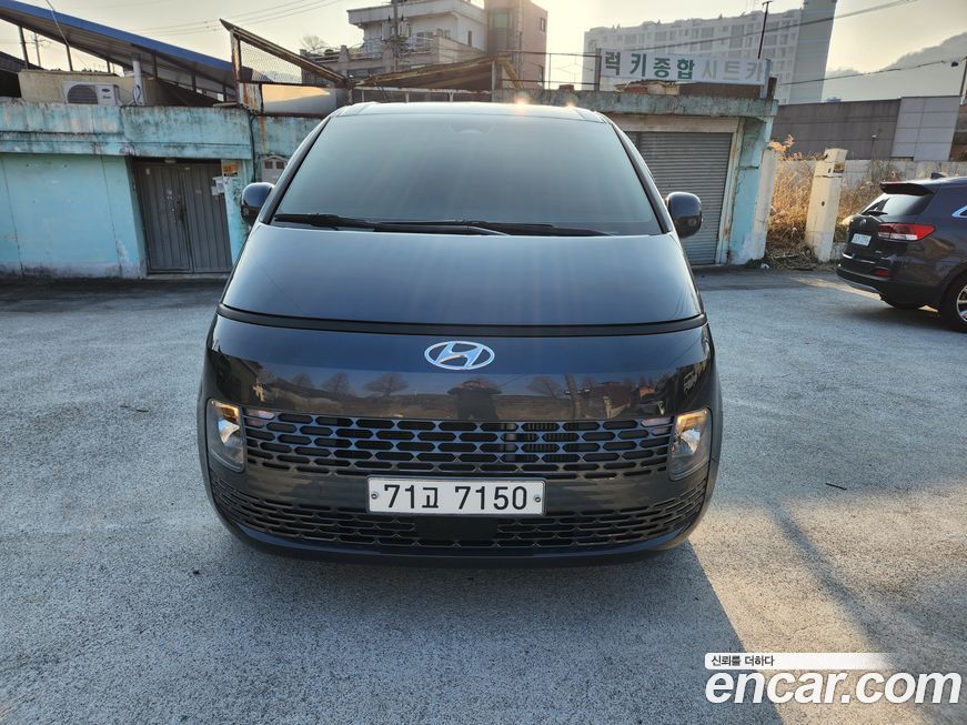 Hyundai Staria 2022