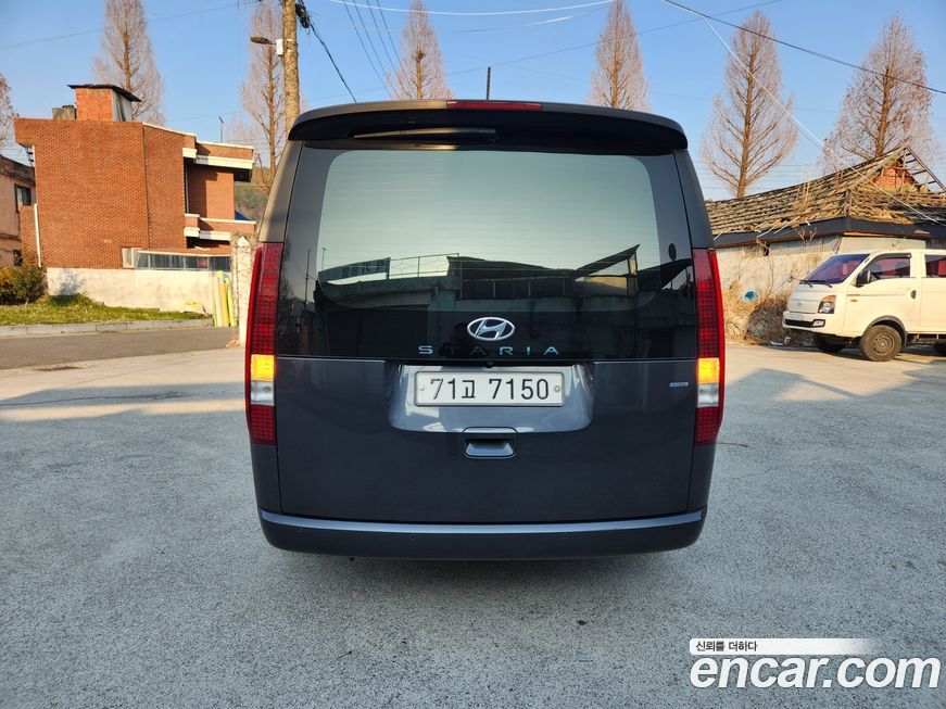 Hyundai Staria 2022