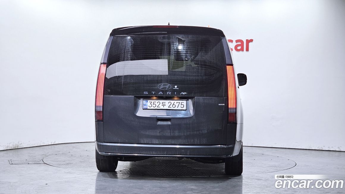 Hyundai Staria 2025