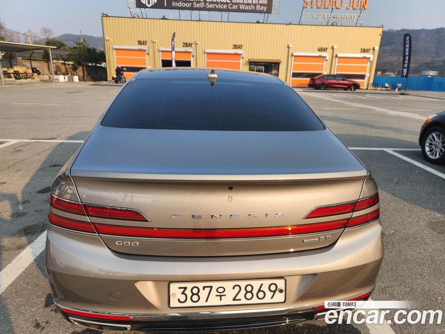 Genesis G90 2020