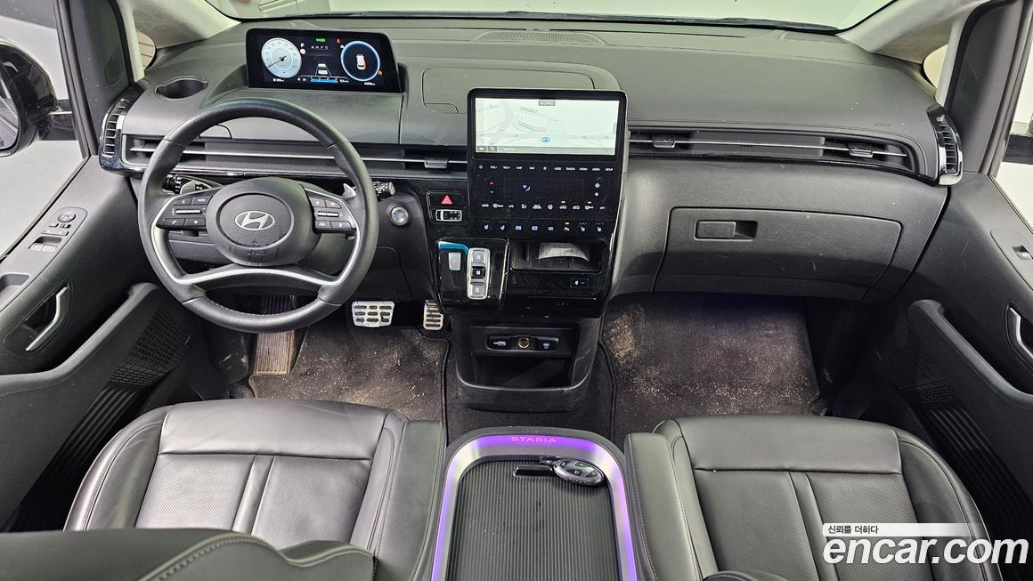 Hyundai Staria 2025