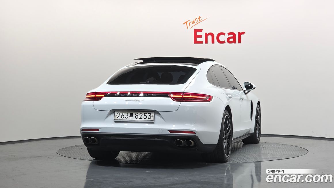 Porsche Panamera 2020