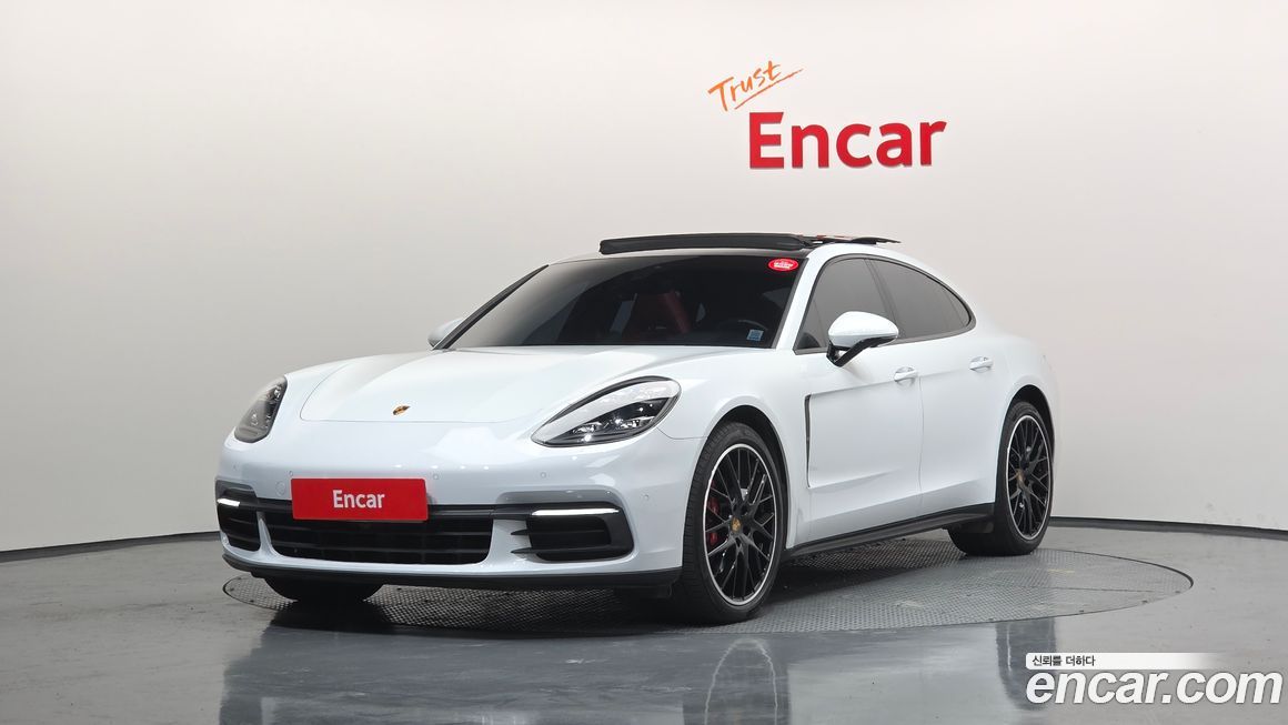 Porsche Panamera 2020