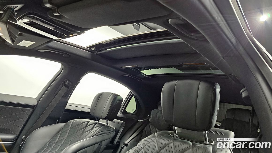 Mercedes-Benz S-Class 2024