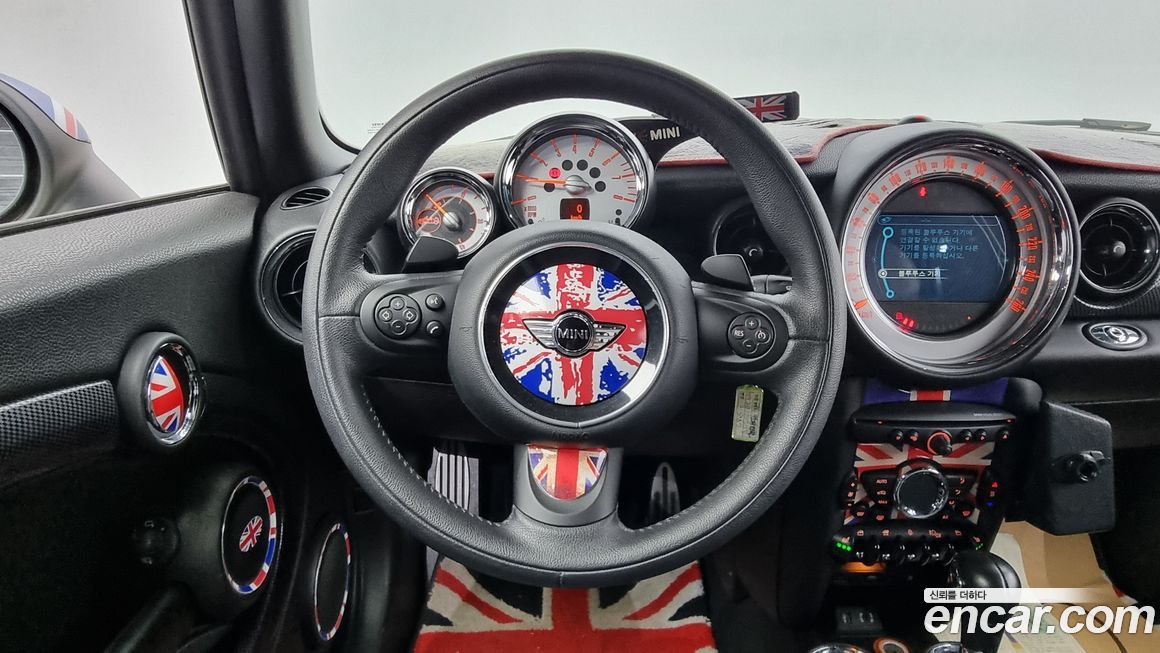 Mini Cooper Convertible 2013