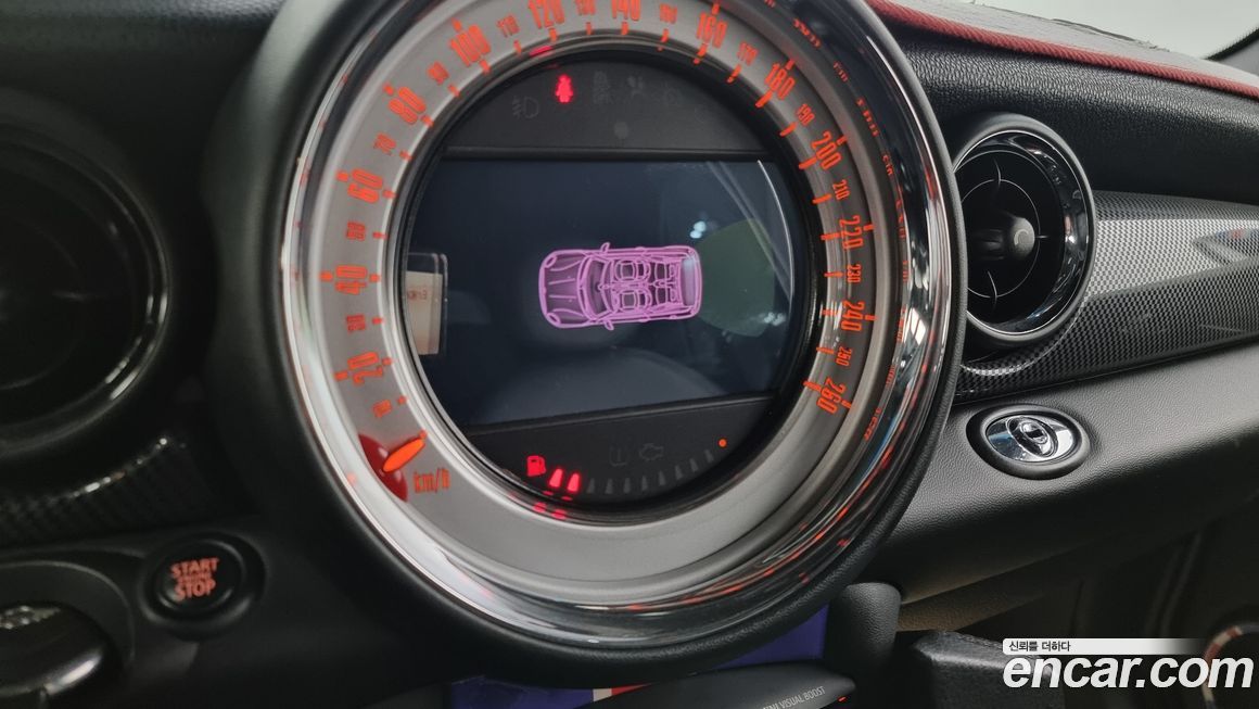 Mini Cooper Convertible 2013