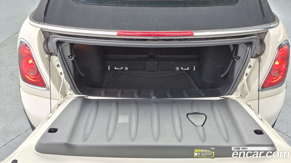 Mini Cooper Convertible 2013