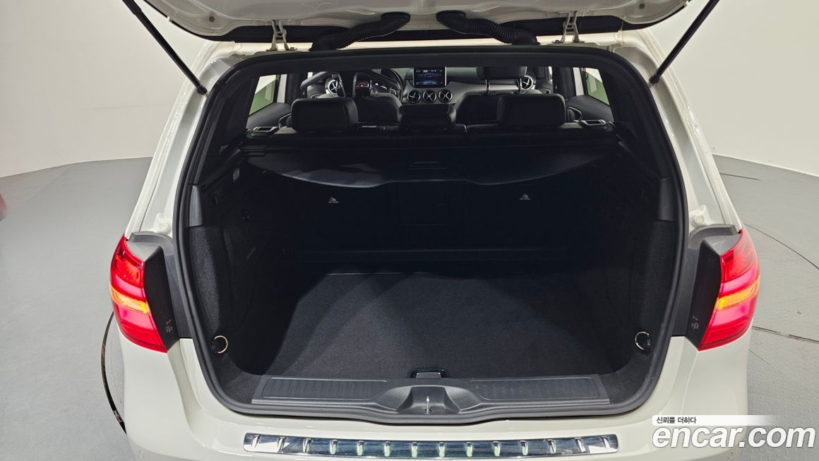 Mercedes-Benz B-Class 2018