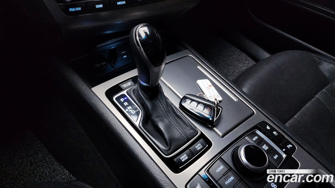 Hyundai Genesis 2014