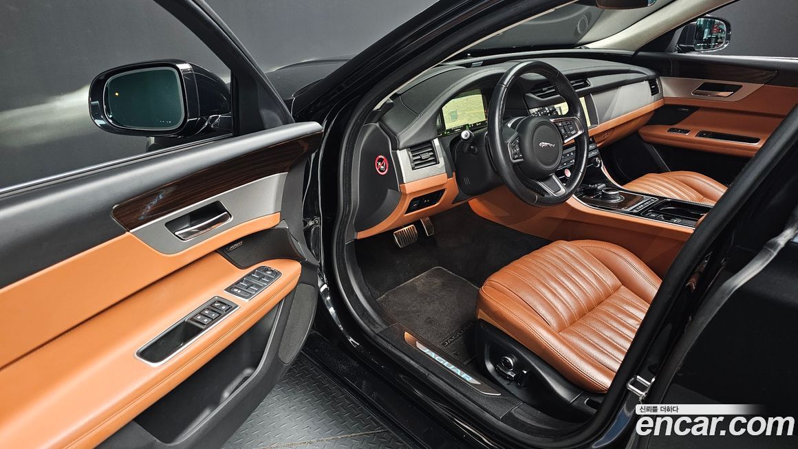 Jaguar XF 2019
