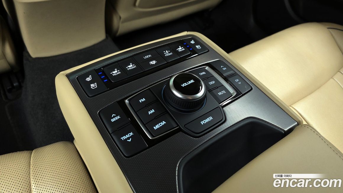 Hyundai Genesis 2016