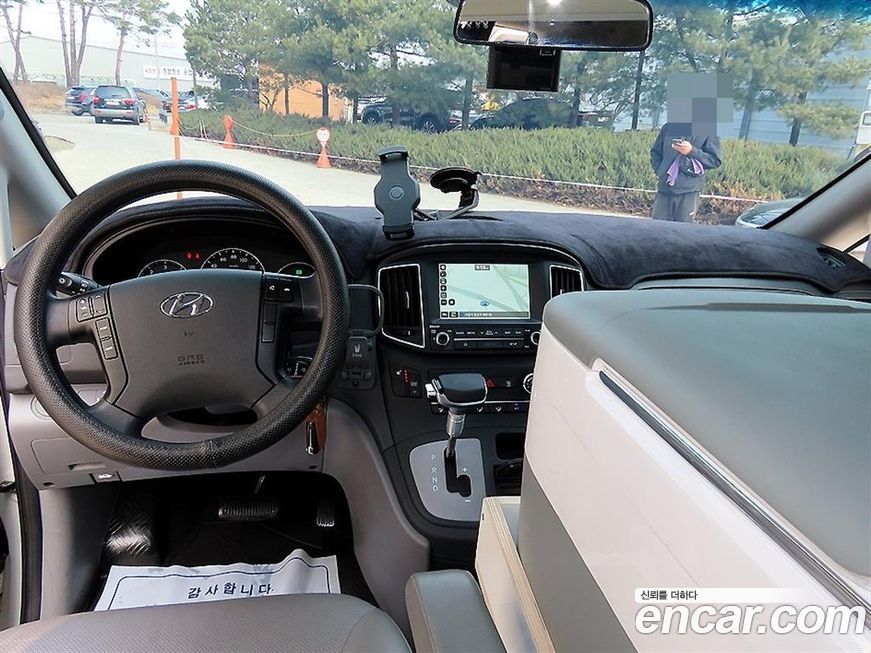 Hyundai Starex 2019