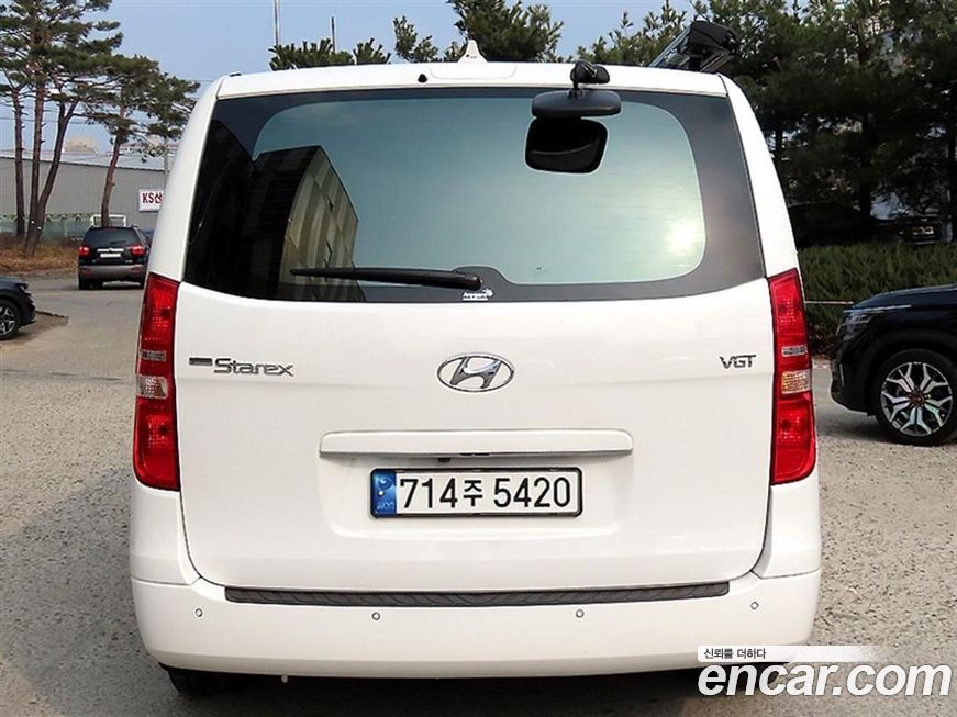 Hyundai Starex 2019